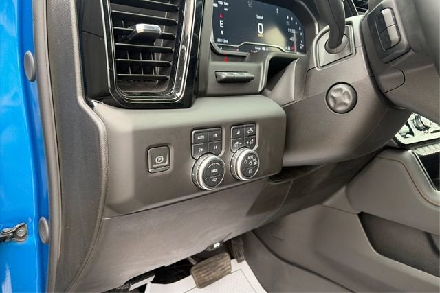 2024 GMC Sierra 1500 4WD Crew Cab Short Box AT4