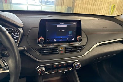 2020 Nissan Altima SR FWD