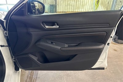 2020 Nissan Altima SR FWD