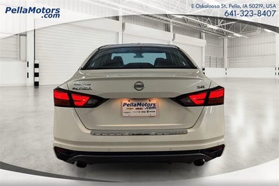 2020 Nissan Altima SR FWD