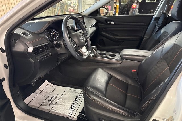 2020 Nissan Altima SR FWD