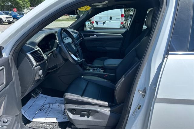 2022 Volkswagen Atlas Cross Sport 3.6L V6 SEL R-Line