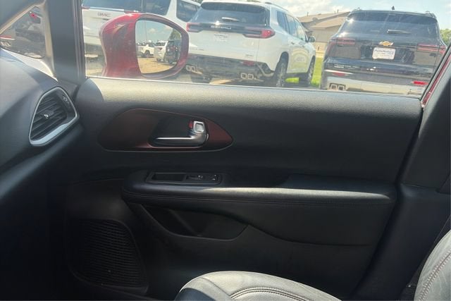 2020 Chrysler Pacifica 35th Anniversary Touring L