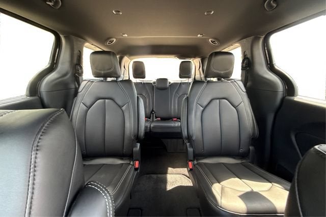 2027 Chrysler Pacifica PACIFICA SELECT