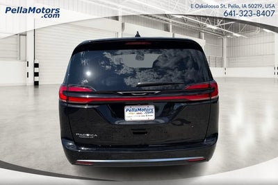 2027 Chrysler Pacifica PACIFICA SELECT
