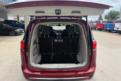 2020 Chrysler Pacifica Touring L Plus