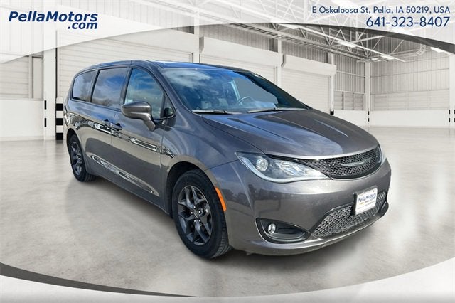 2020 Chrysler Pacifica Touring