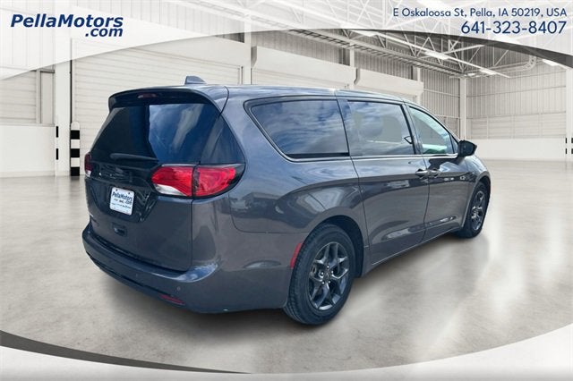 2020 Chrysler Pacifica Touring