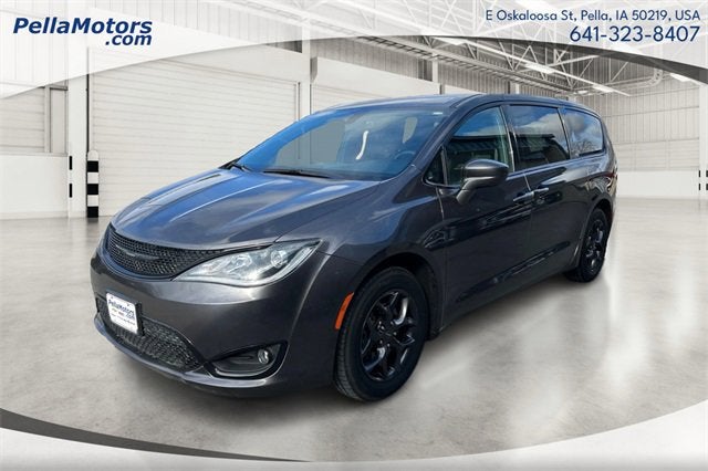 2020 Chrysler Pacifica Touring