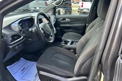 2020 Chrysler Pacifica Touring