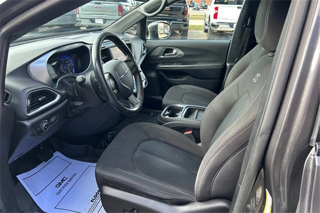 2020 Chrysler Pacifica Touring