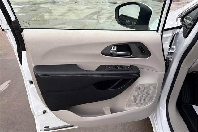 2023 Chrysler Pacifica Touring L AWD