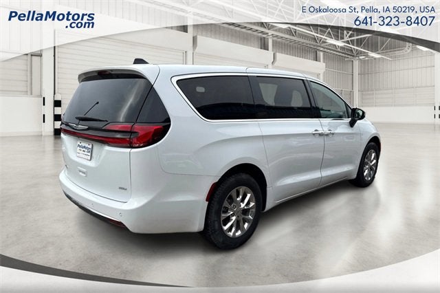 2023 Chrysler Pacifica Touring L AWD