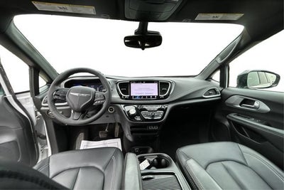2024 Chrysler Pacifica Touring L AWD