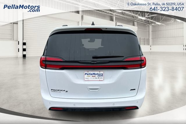 2024 Chrysler Pacifica Touring L AWD