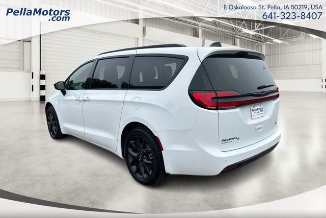 2024 Chrysler Pacifica Touring L AWD