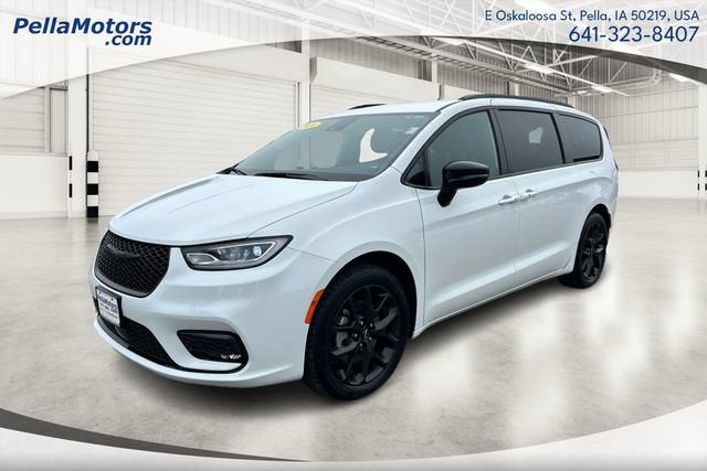 2024 Chrysler Pacifica Touring L AWD