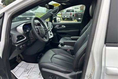 2024 Chrysler Pacifica Touring L AWD