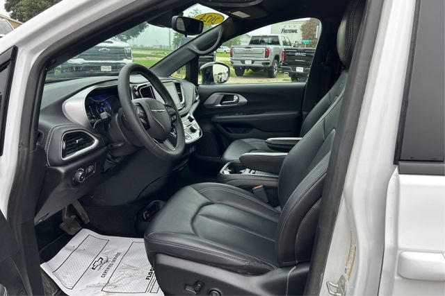 2024 Chrysler Pacifica Touring L AWD