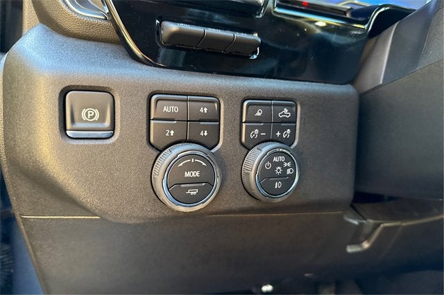 2025 Chevrolet Silverado 2500HD 4WD Crew Cab Standard Bed LTZ