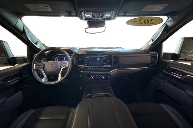 2025 Chevrolet Silverado 2500HD 4WD Crew Cab Standard Bed LTZ