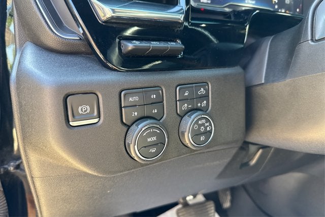 2024 Chevrolet Silverado 3500HD 4WD Crew Cab Standard Bed High Country