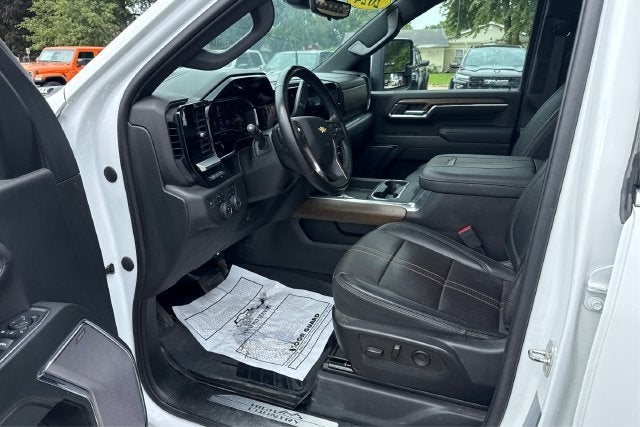 2024 Chevrolet Silverado 3500HD 4WD Crew Cab Standard Bed High Country