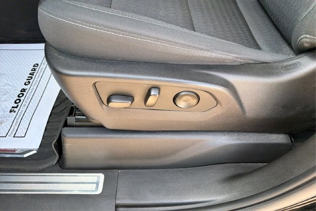 2023 Chevrolet Silverado 1500 4WD Crew Cab Standard Bed LT