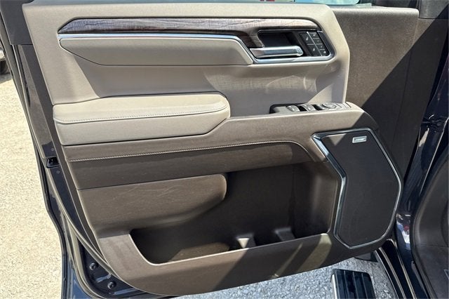 2023 Chevrolet Silverado 1500 4WD Crew Cab Short Bed LTZ