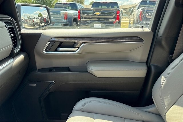 2023 Chevrolet Silverado 1500 4WD Crew Cab Short Bed LTZ