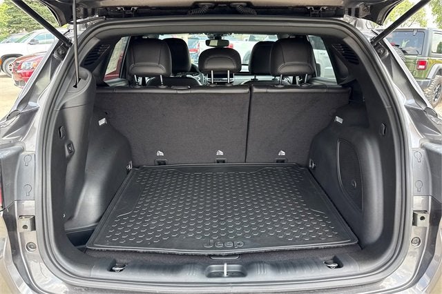 2024 Jeep Compass COMPASS LATITUDE 4X4