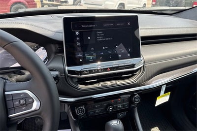 2024 Jeep Compass COMPASS LATITUDE 4X4