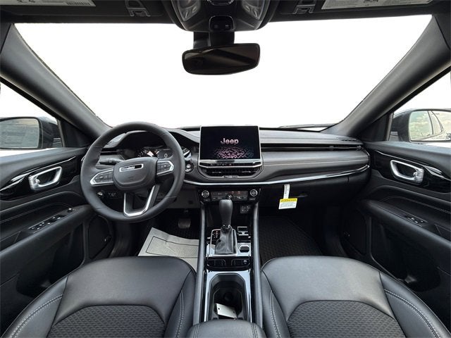 2024 Jeep Compass COMPASS LATITUDE 4X4