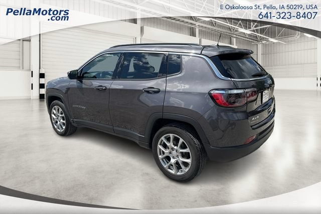 2024 Jeep Compass Latitude Lux FWD