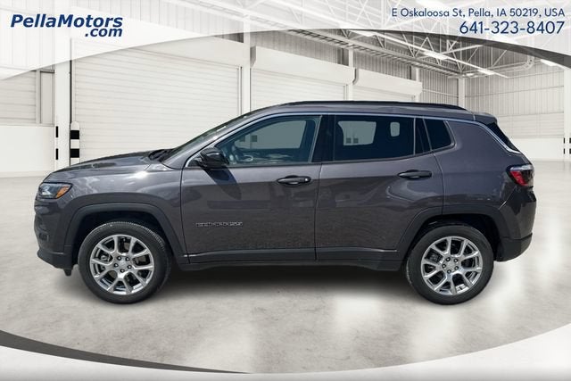 2024 Jeep Compass Latitude Lux FWD