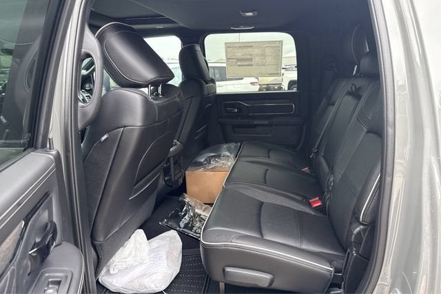 2026 RAM Ram 3500 RAM 3500 LIMITED MEGA CAB 4X4 6'4' BOX