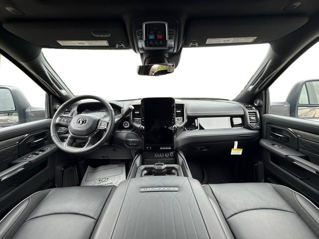 2026 RAM Ram 3500 RAM 3500 LIMITED MEGA CAB 4X4 6'4' BOX