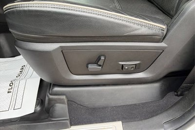 2020 RAM 3500 Laramie Crew Cab 4x4 8' Box