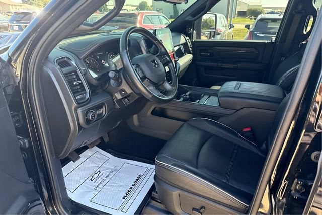 2025 RAM 3500 Limited Mega Cab 4x4 6'4' Box