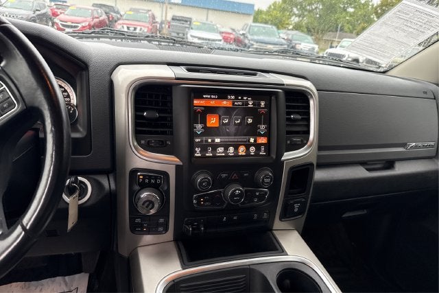 2017 RAM 1500 Big Horn Crew Cab 4x4 5'7' Box
