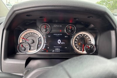 2017 RAM 1500 Big Horn Crew Cab 4x4 5'7' Box