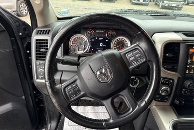 2017 RAM 1500 Big Horn Crew Cab 4x4 5'7' Box