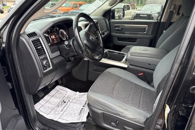 2017 RAM 1500 Big Horn Crew Cab 4x4 5'7' Box