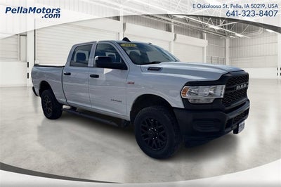 2022 RAM 2500 Tradesman Crew Cab 4x4 6'4' Box