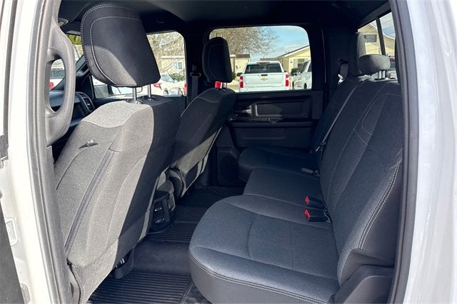 2022 RAM 2500 Tradesman Crew Cab 4x4 6'4' Box