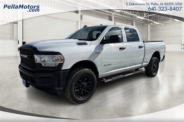 2022 RAM 2500 Tradesman Crew Cab 4x4 6'4' Box