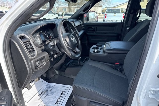 2022 RAM 2500 Tradesman Crew Cab 4x4 6'4' Box