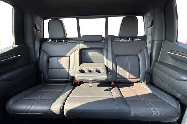 2024 Chevrolet Silverado 1500 4WD Crew Cab Short Bed High Country