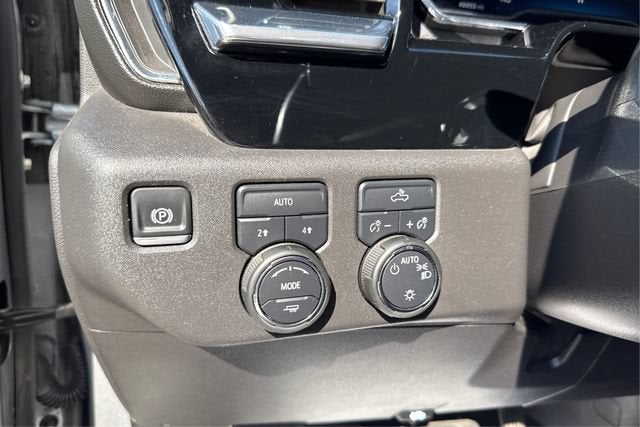 2025 Chevrolet Silverado 1500 4WD Crew Cab Standard Bed LT