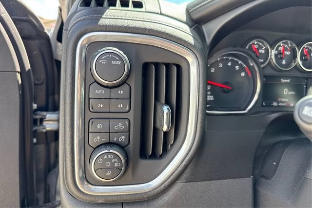 2021 Chevrolet Silverado 1500 4WD Crew Cab Short Bed LTZ